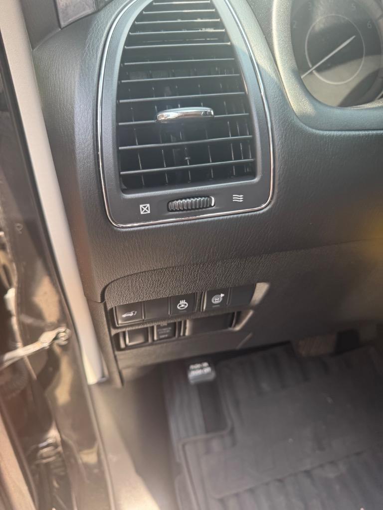 2018 INFINITI QX80 - $19,995