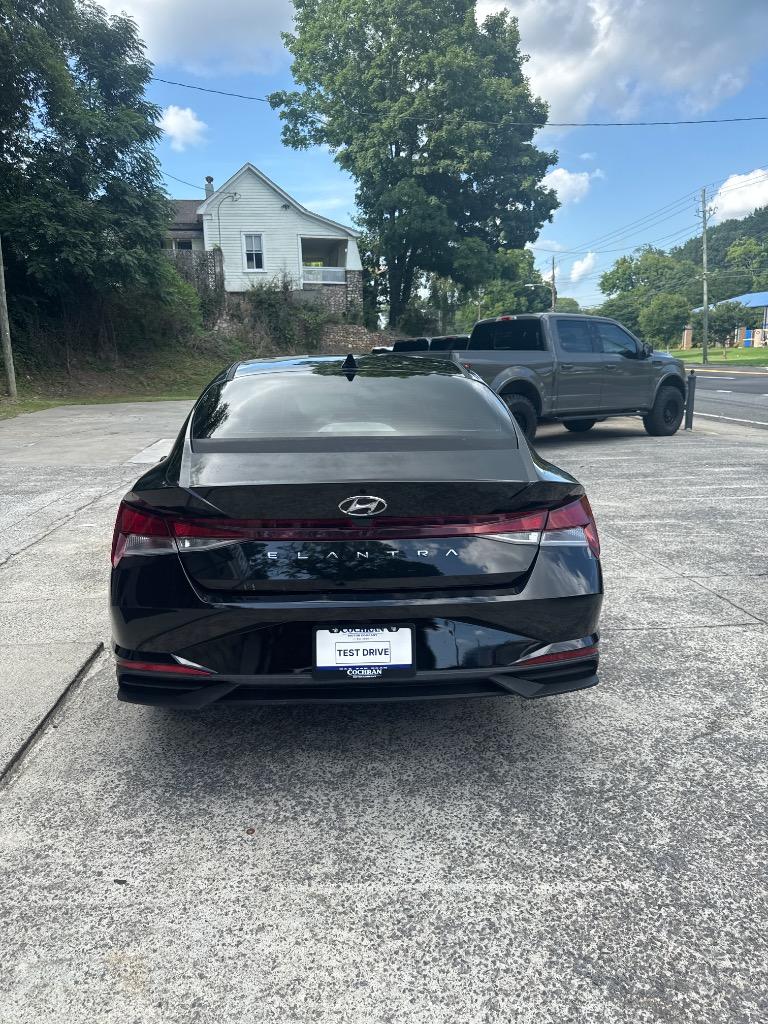 2021 Hyundai Elantra - $16,900