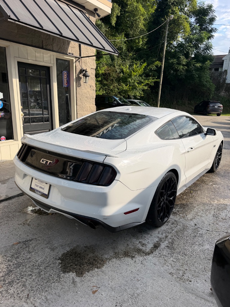2017 Ford Mustang - $21,500