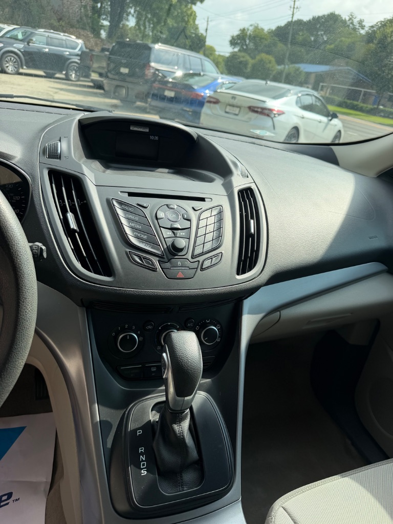 2016 Ford Escape - $8,995