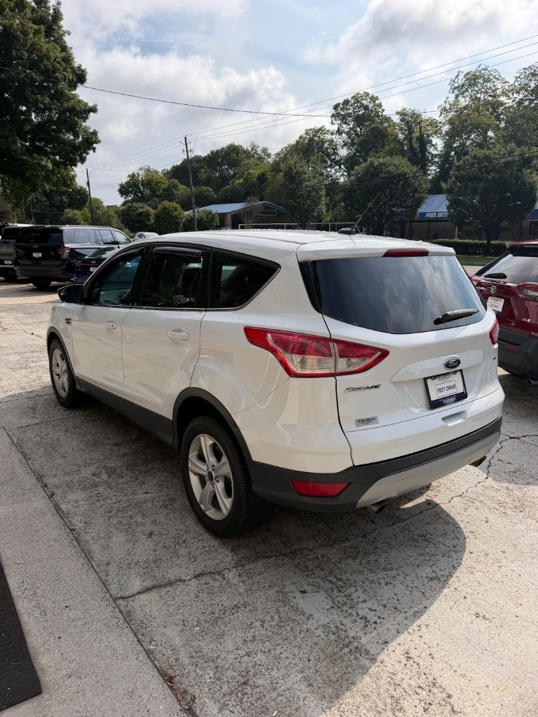 2016 Ford Escape - $8,995