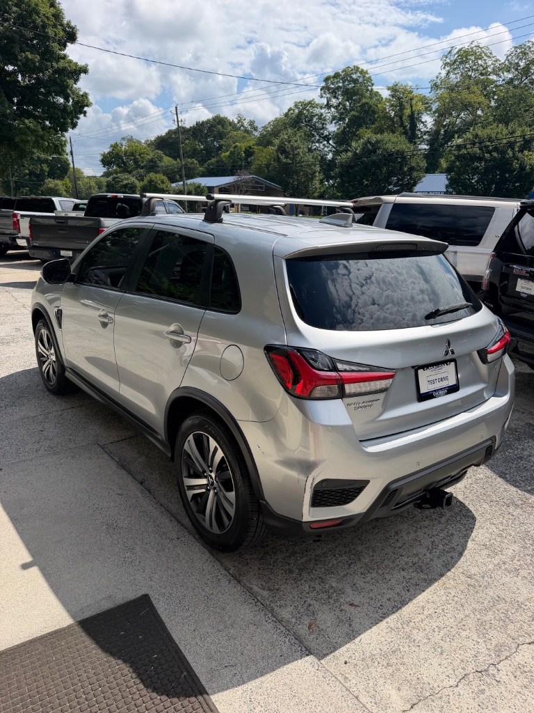 2020 Mitsubishi Outlander - $9,995