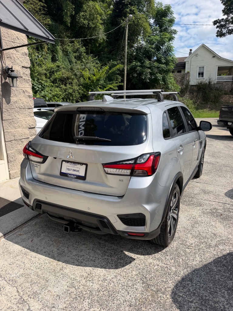 2020 Mitsubishi Outlander - $9,995