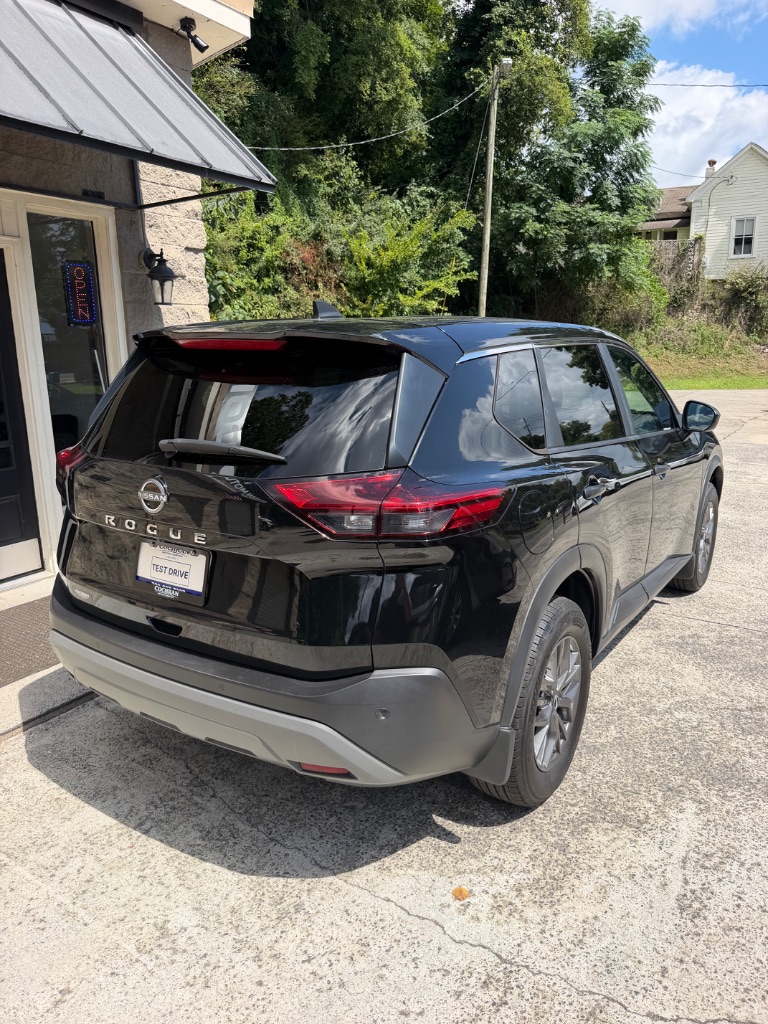 2023 Nissan Rogue - $17,900