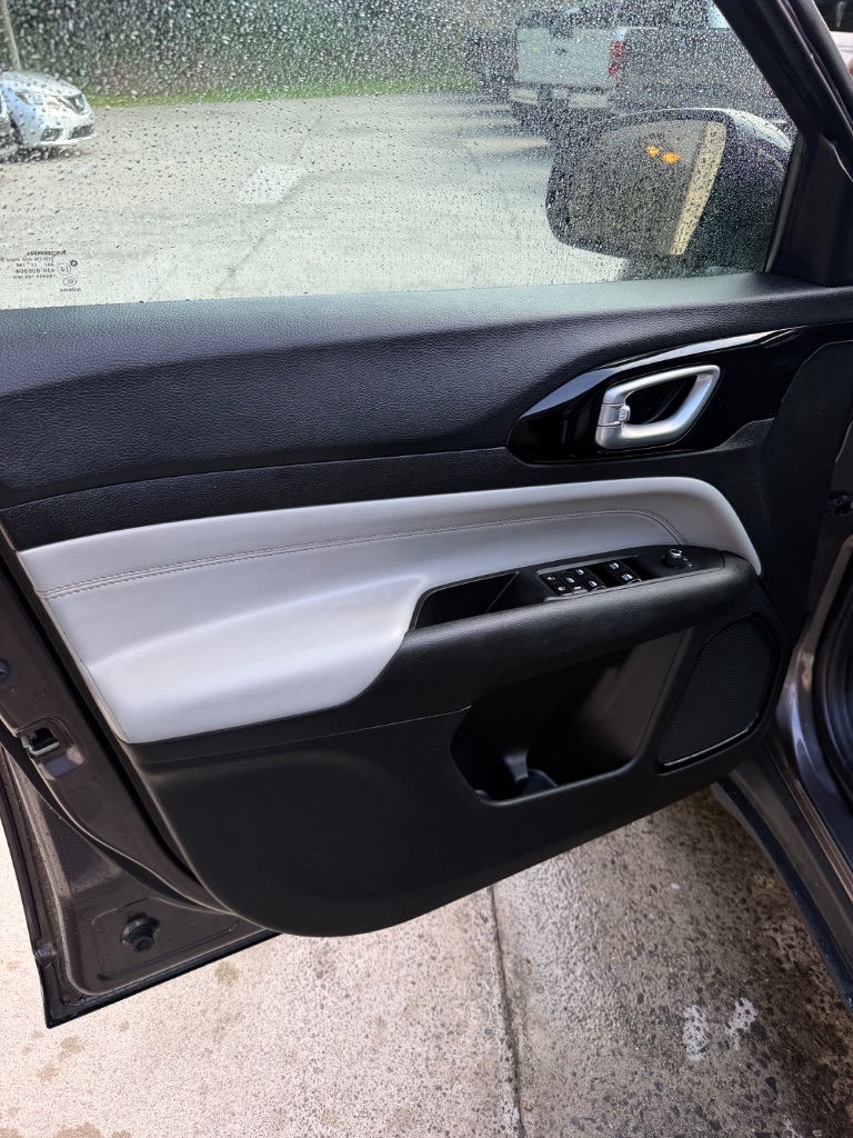 2024 Jeep Compass - $19,900