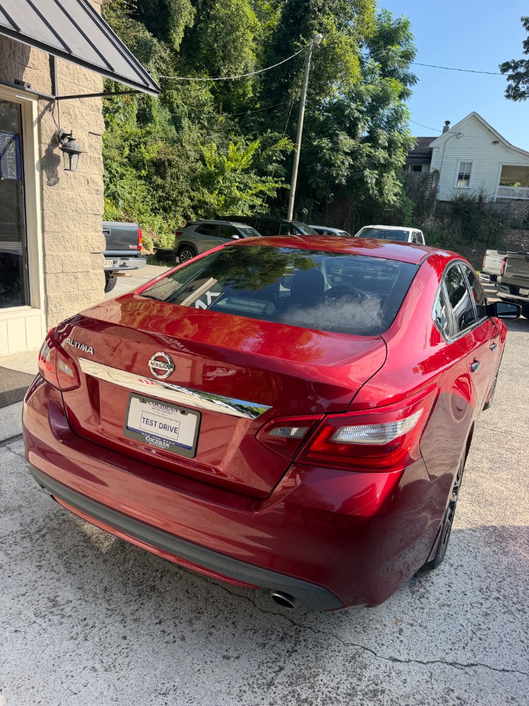 2018 Nissan Altima - $13,995