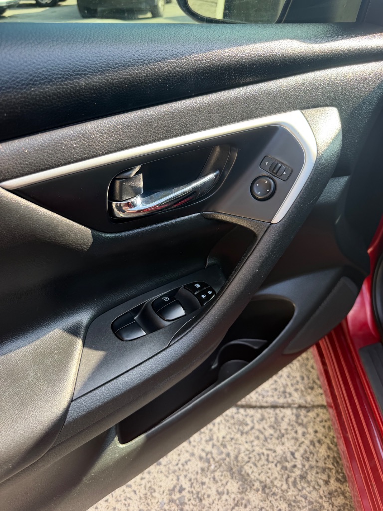 2018 Nissan Altima - $13,995