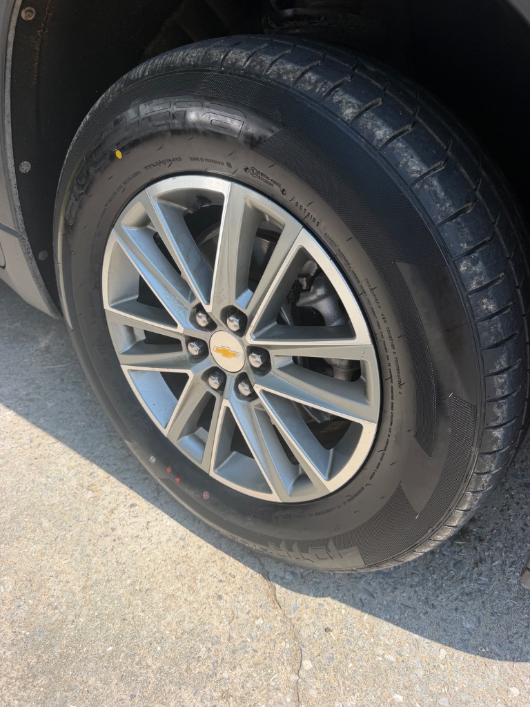 2023 Chevrolet Traverse - $21,995
