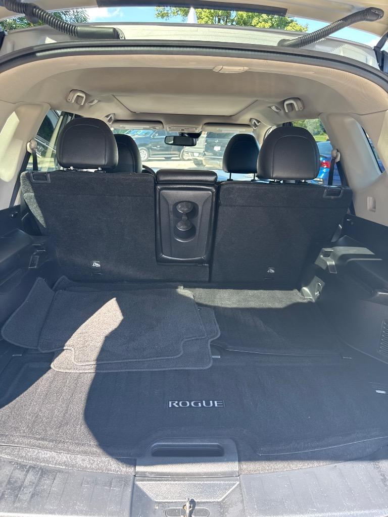 2020 Nissan Rogue - $13,995