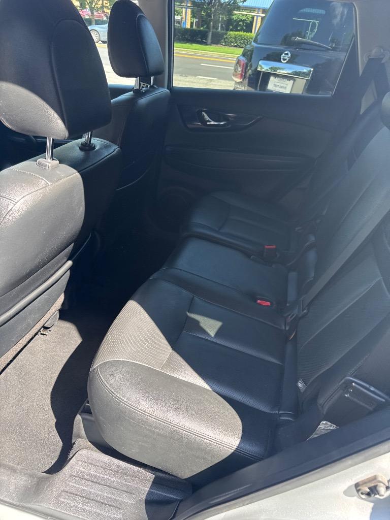 2020 Nissan Rogue - $13,995