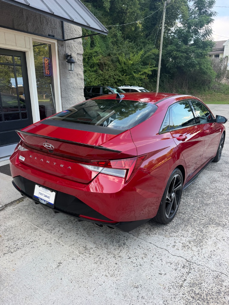 2023 Hyundai Elantra - $22,500