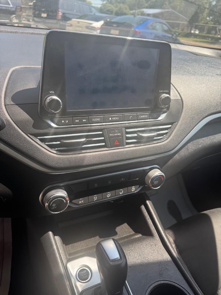 2019 Nissan Altima - $12,900