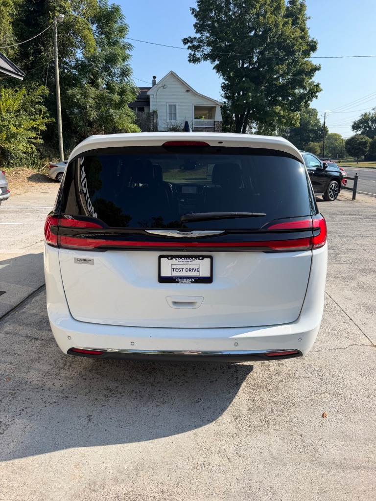 2024 Chrysler Pacifica - $22,995
