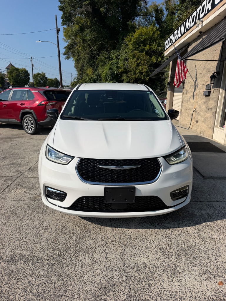2024 Chrysler Pacifica - $22,995