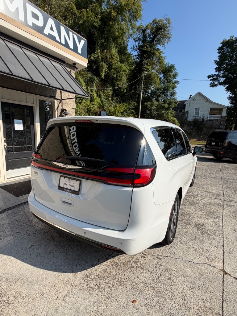 2024 Chrysler Pacifica - $22,995