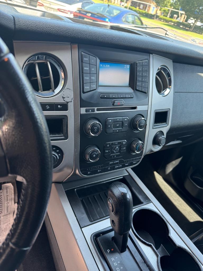 2017 Ford Expedition - $9,995