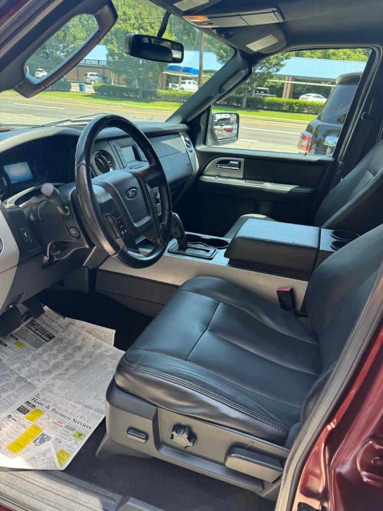 2017 Ford Expedition - $9,995