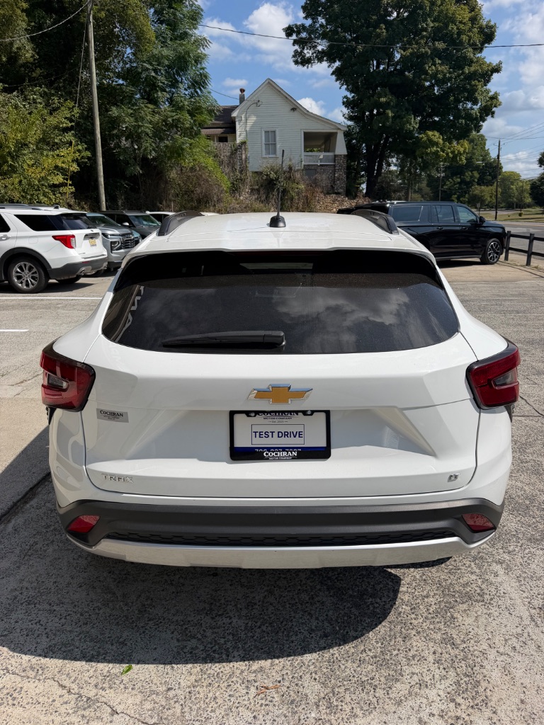 2025 Chevrolet Trax - $17,900