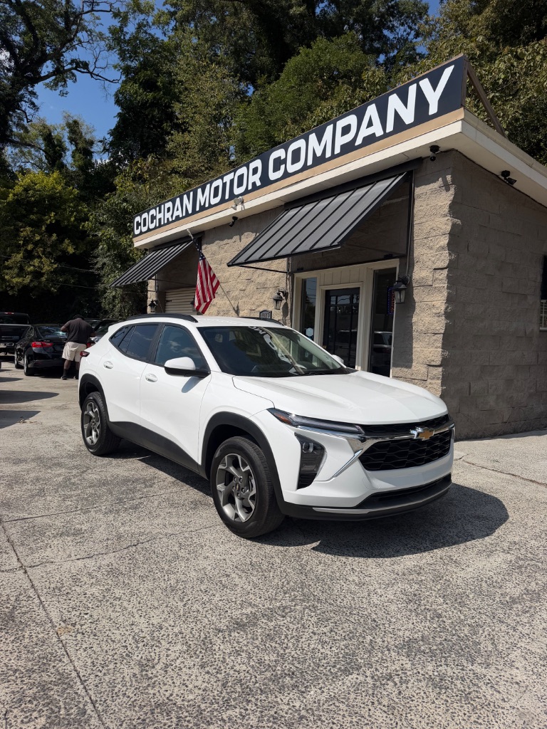 2025 Chevrolet Trax - $17,900