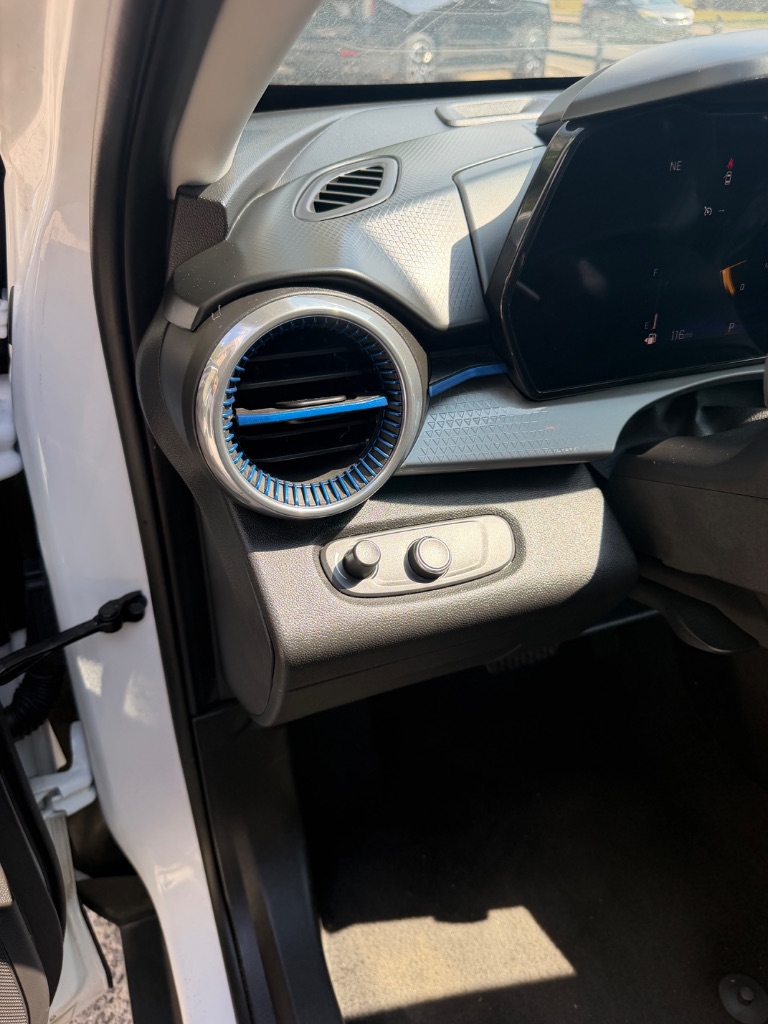 2025 Chevrolet Trax - $17,900