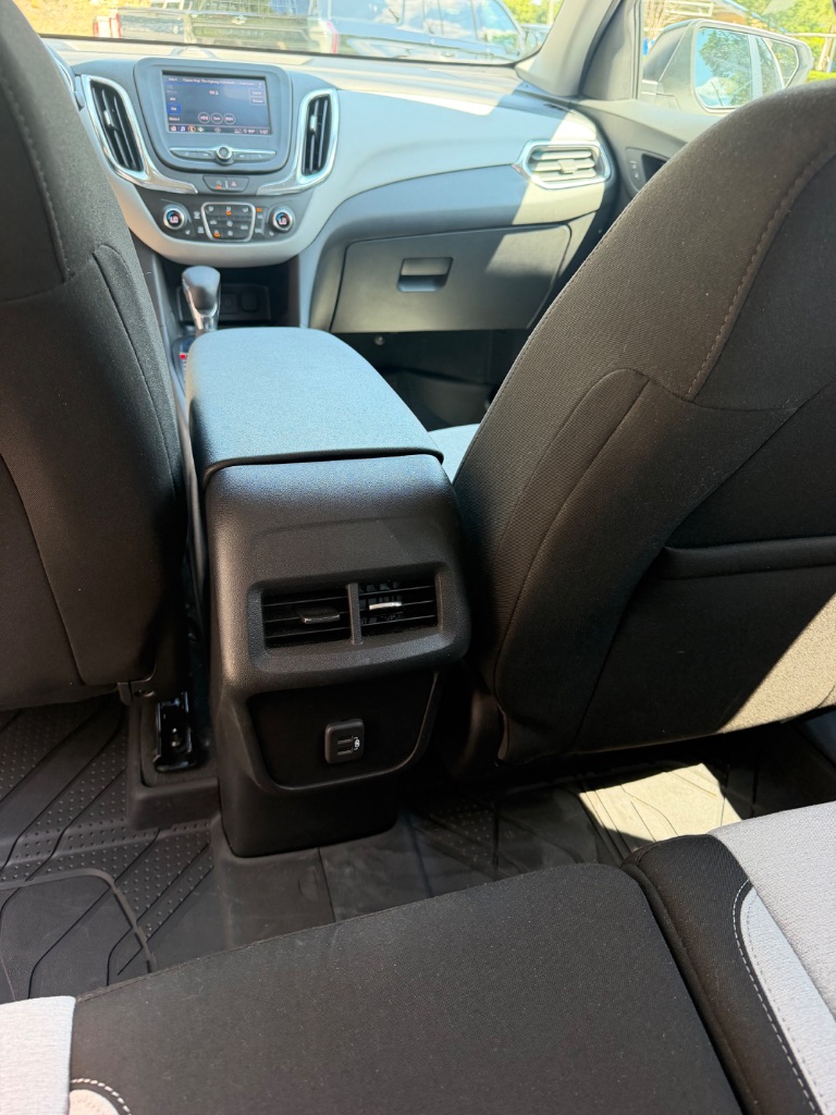 2022 Chevrolet Equinox - $18,900