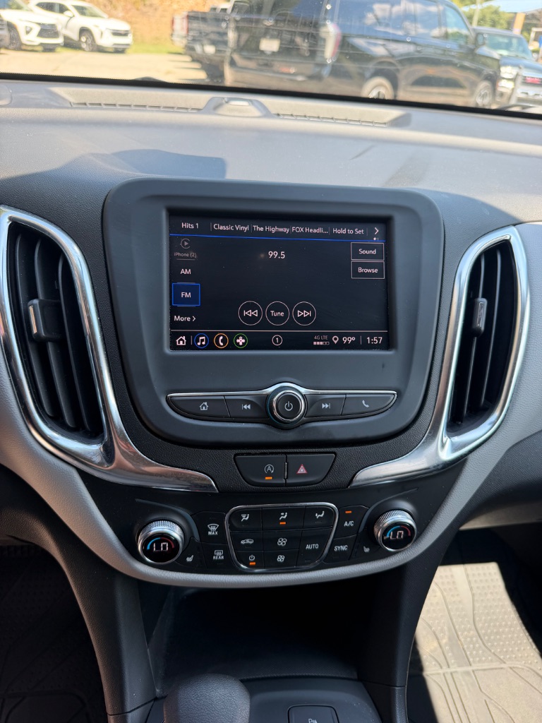 2022 Chevrolet Equinox - $18,900