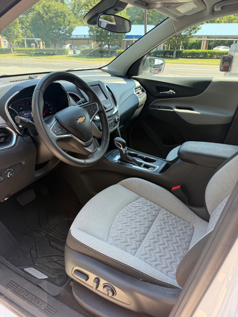 2022 Chevrolet Equinox - $18,900