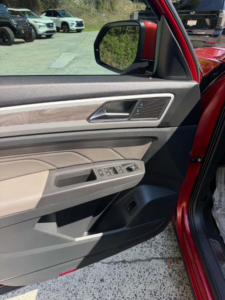 2022 Volkswagen Atlas - $20,900