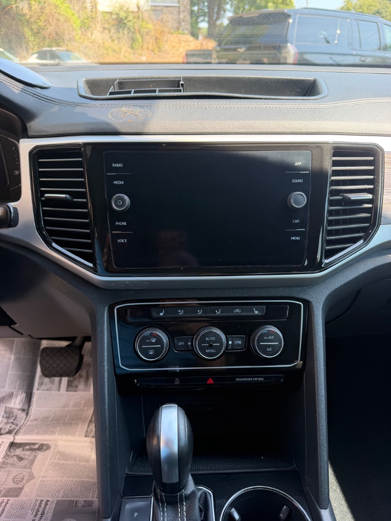 2022 Volkswagen Atlas - $20,900