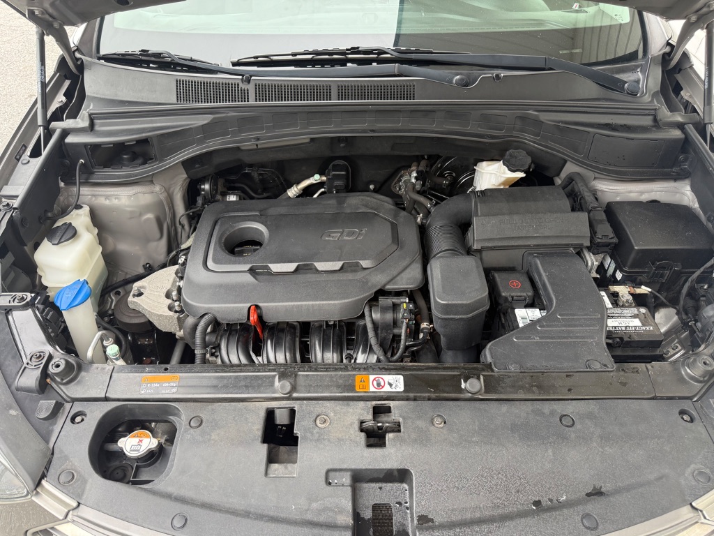 2017 Hyundai Santa Fe Sport - $11,995