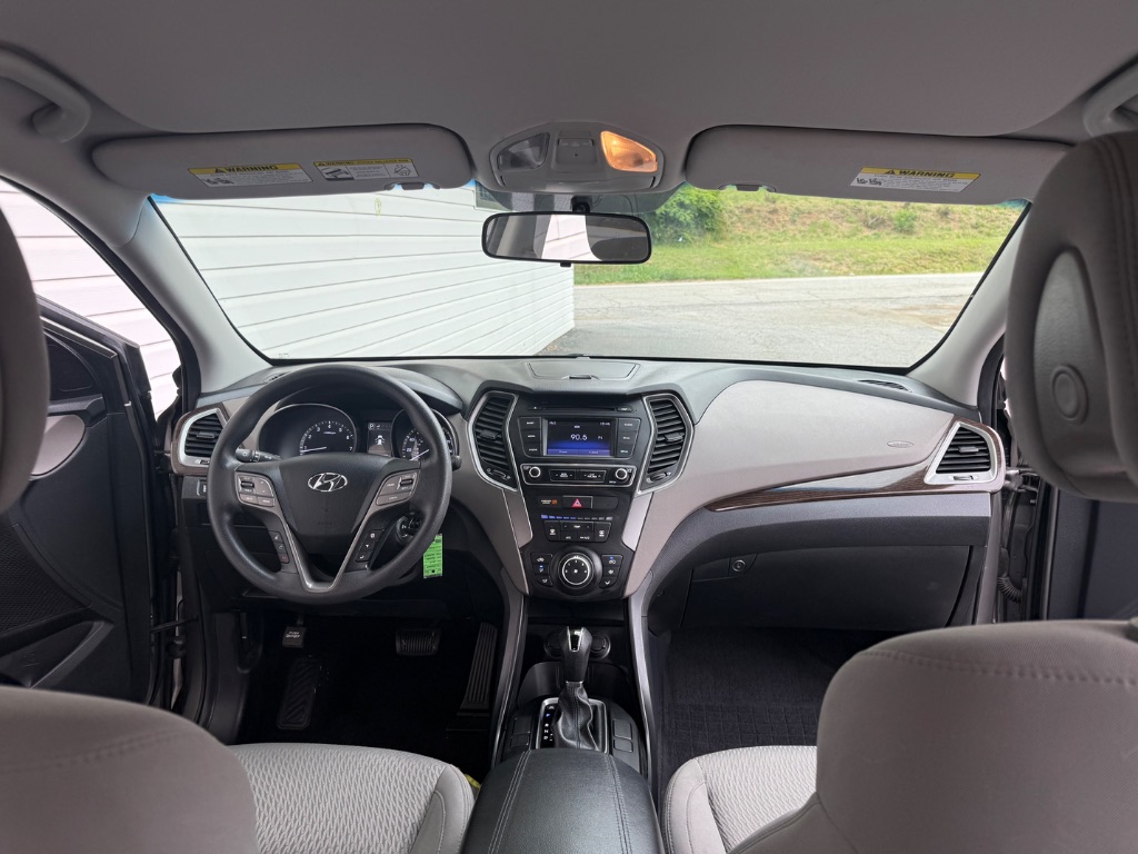 2017 Hyundai Santa Fe Sport - $11,995