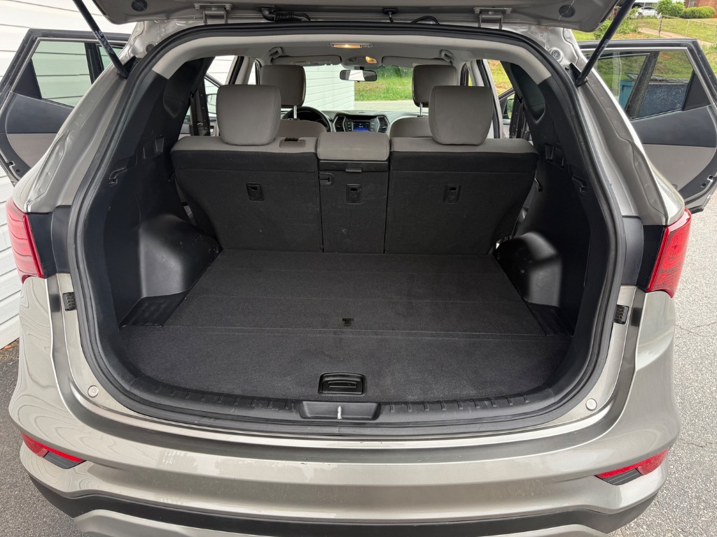 2017 Hyundai Santa Fe Sport - $11,995