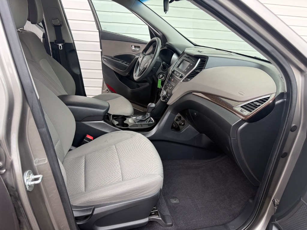 2017 Hyundai Santa Fe Sport - $11,995