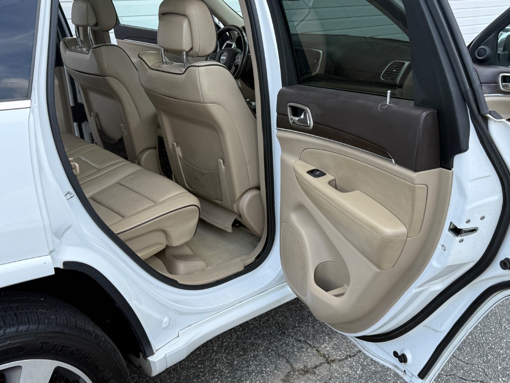 2015 Jeep Cherokee - $12,995