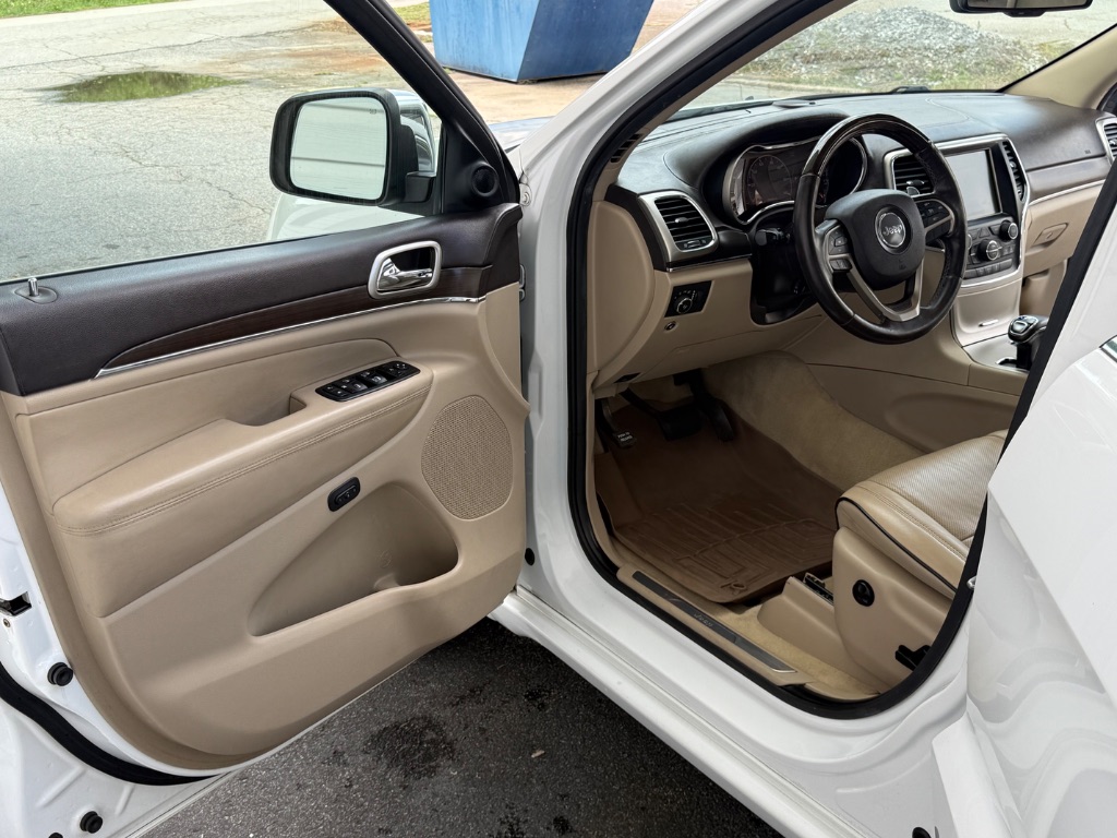 2015 Jeep Cherokee - $12,995
