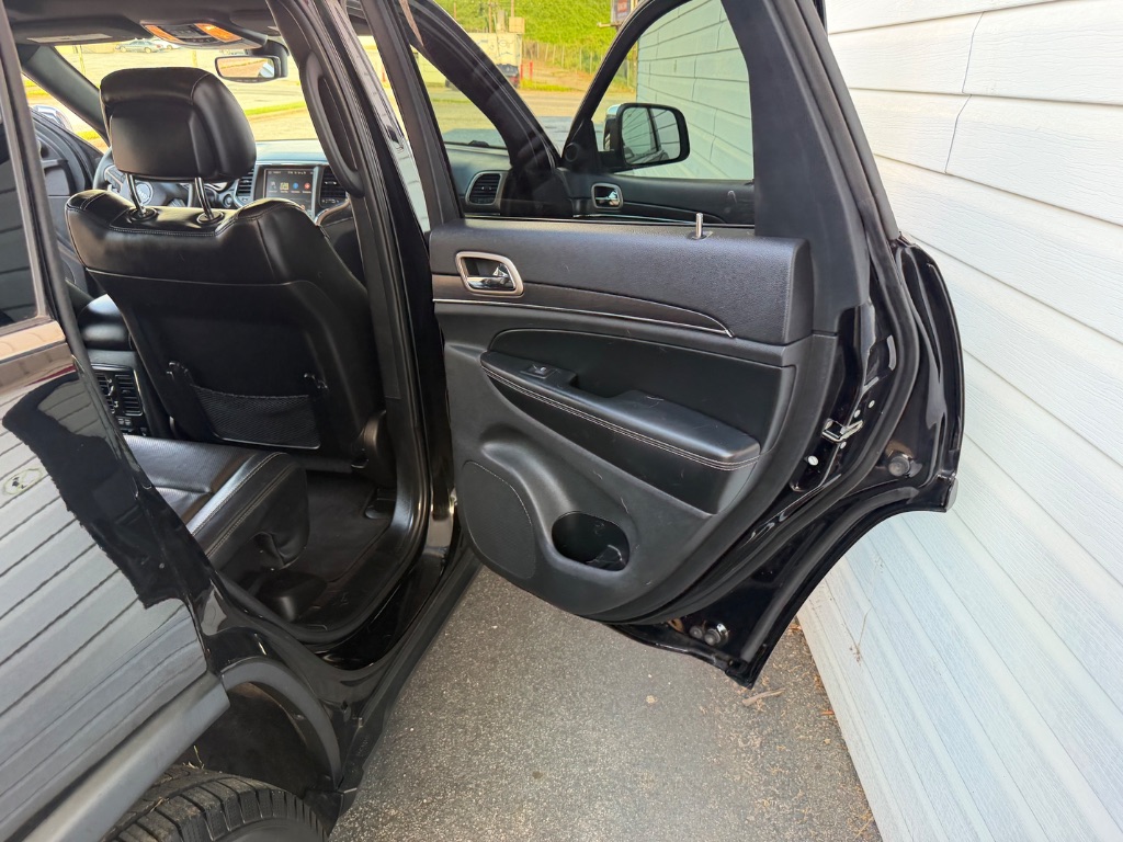 2017 Jeep Cherokee - $15,800