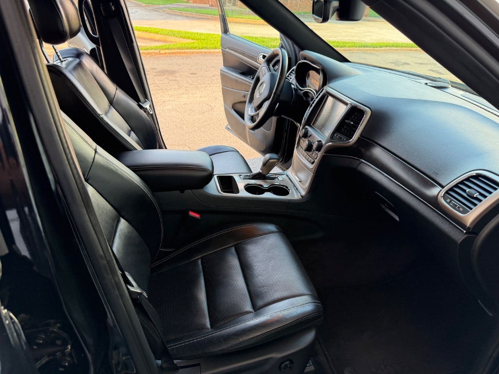2017 Jeep Cherokee - $15,800