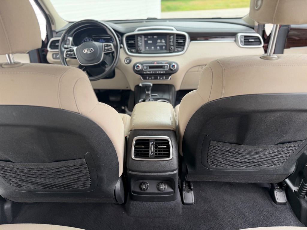 2020 Kia Sorento - $13,495