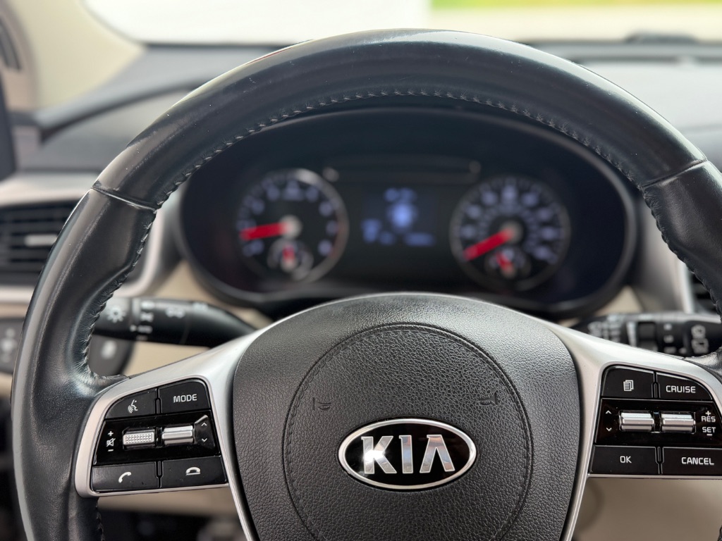 2020 Kia Sorento - $13,495