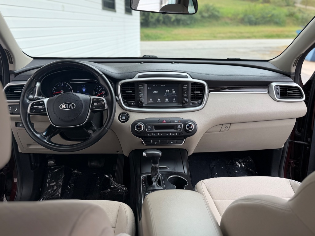 2020 Kia Sorento - $13,495