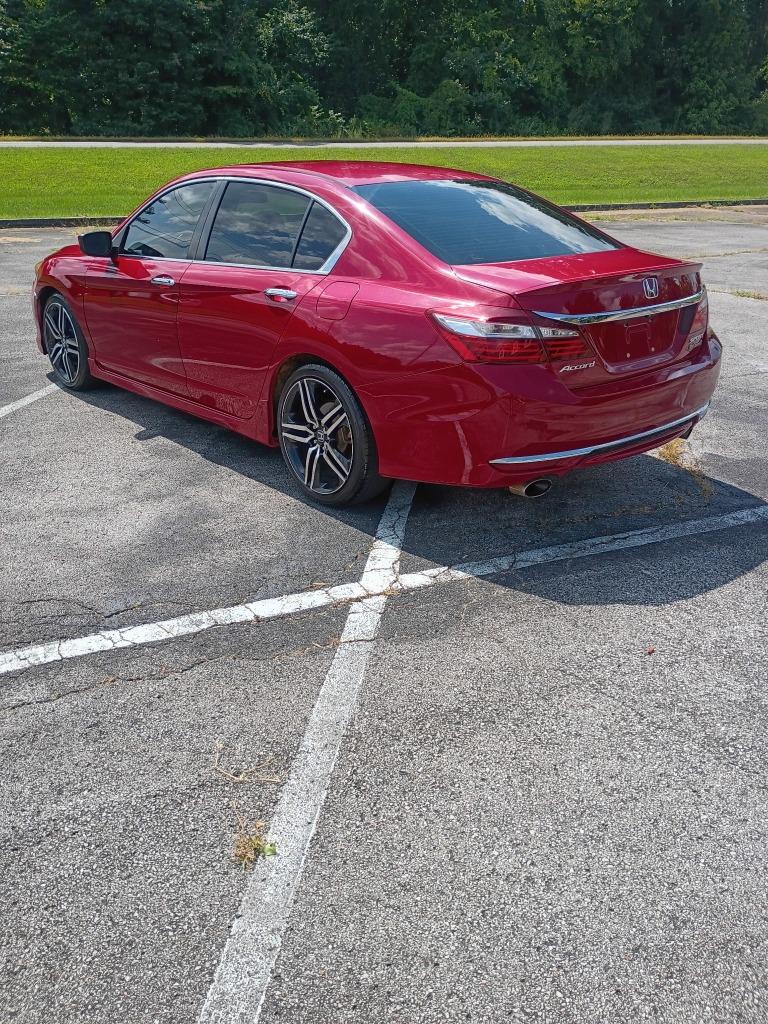 2016 Honda Accord - $8,587