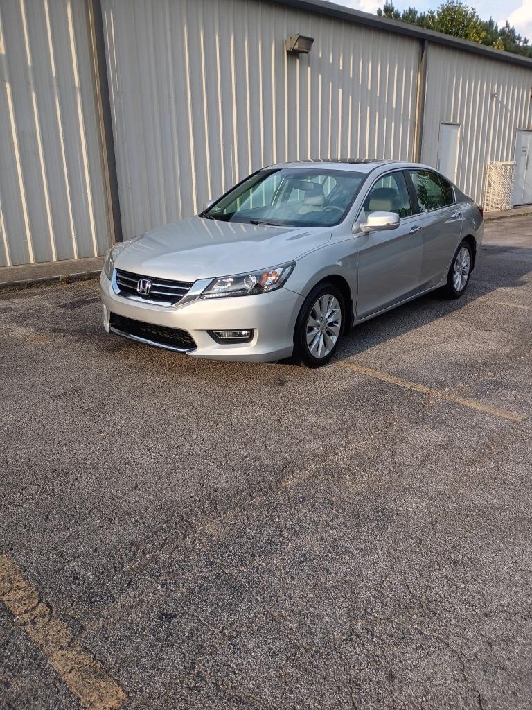 2013 Honda Accord - $12,987