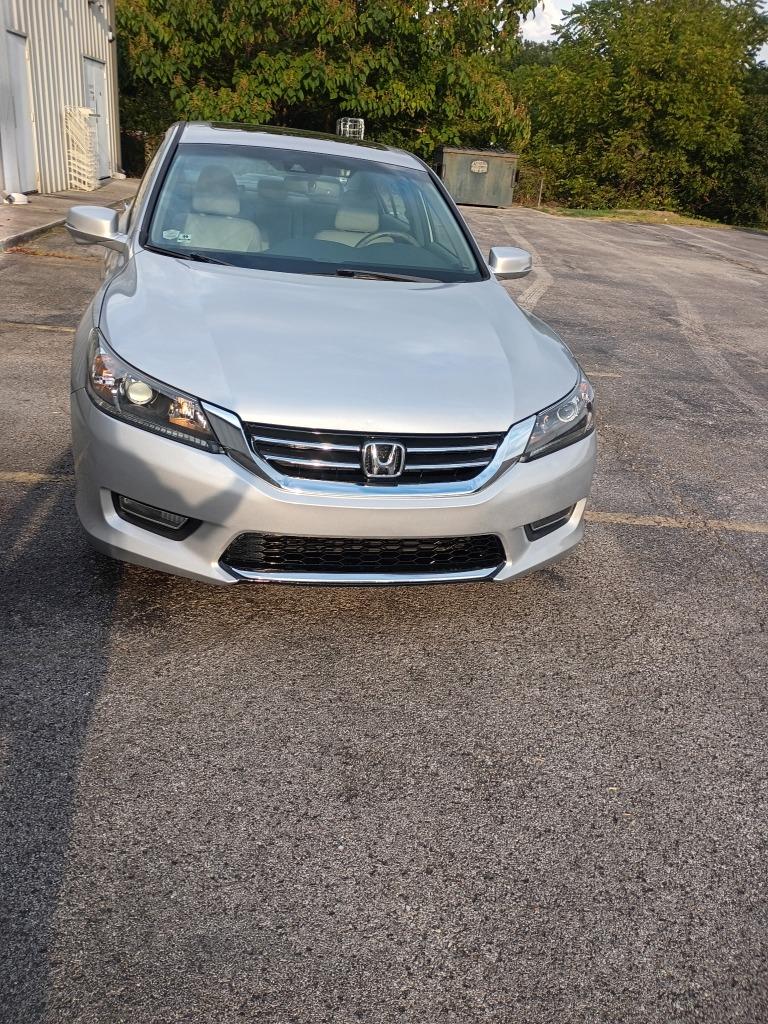 2013 Honda Accord - $12,987