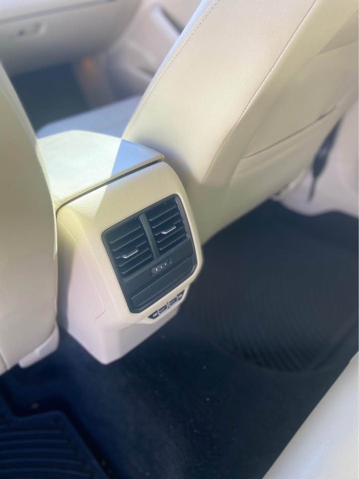 2019 Volkswagen Passat - $11,999