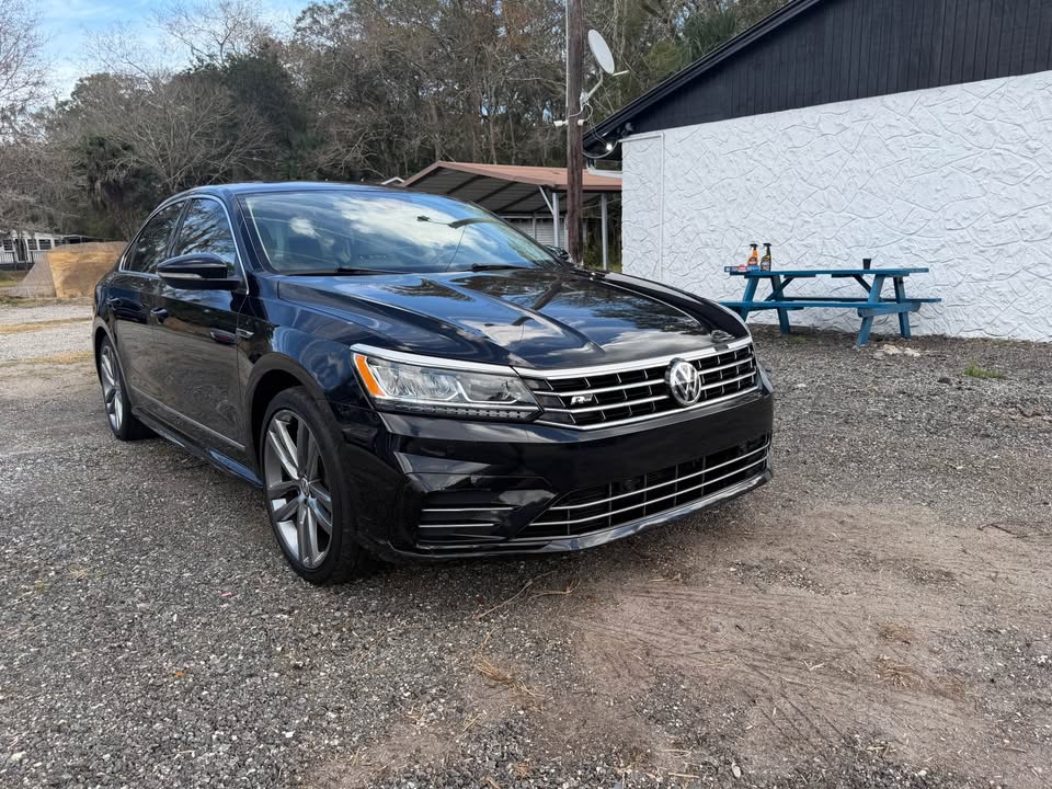 2019 Volkswagen Passat - $11,999