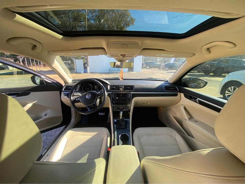 2019 Volkswagen Passat - $11,999