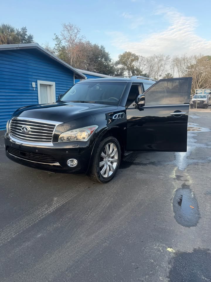 2014 INFINITI QX80 - $8,600