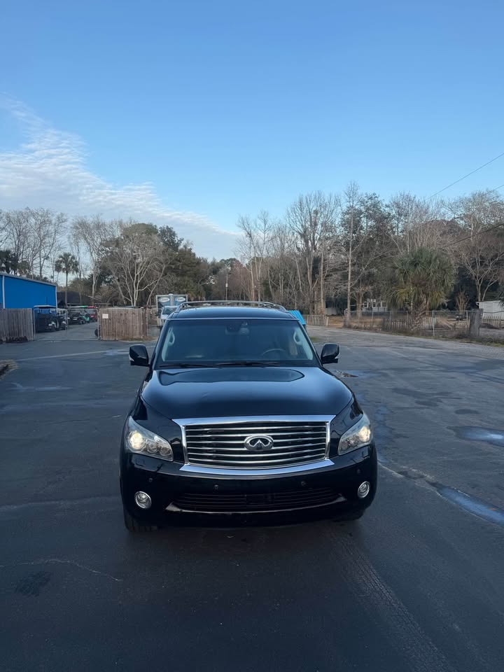 2014 INFINITI QX80 - $8,600