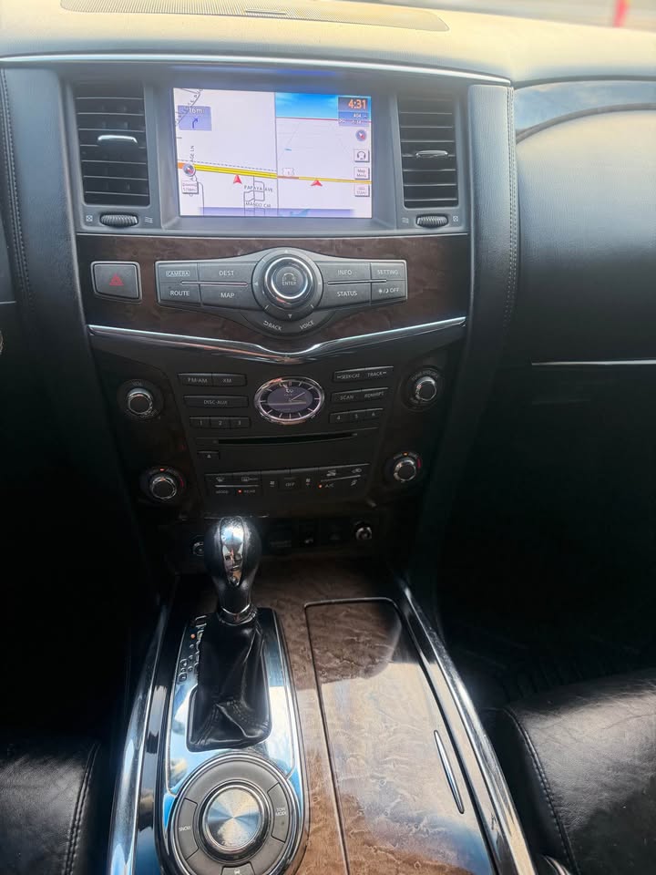 2014 INFINITI QX80 - $8,600