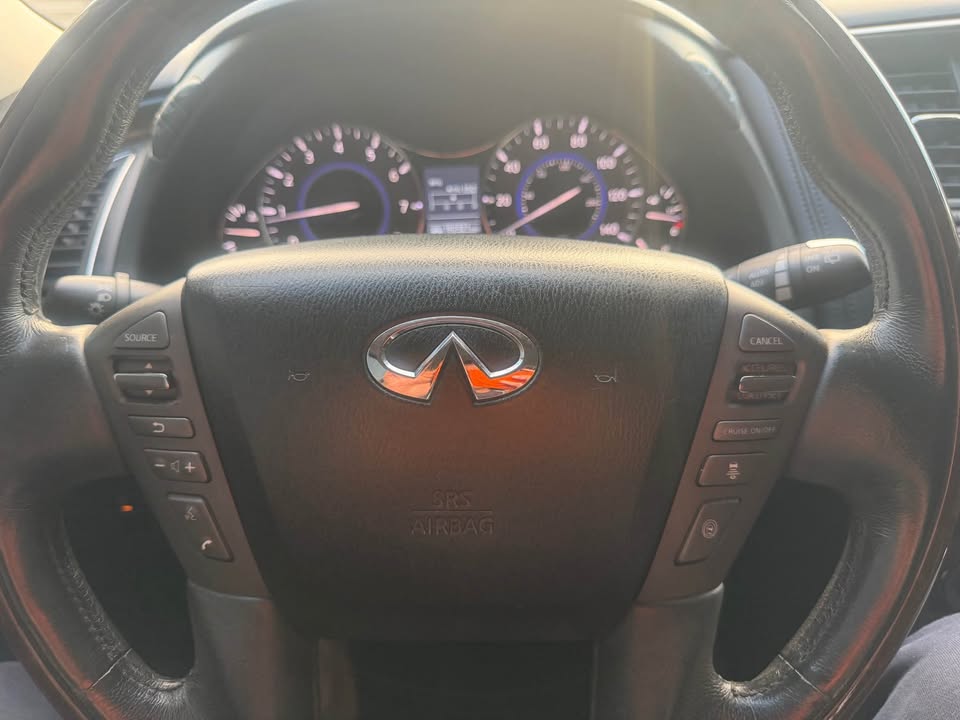 2014 INFINITI QX80 - $8,600